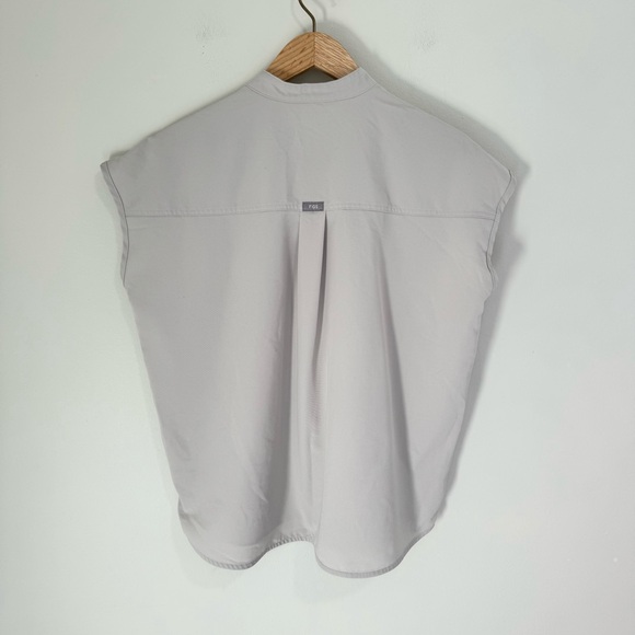 FIGS Rafaela Oversized Scrub Top - Picture 5 of 6